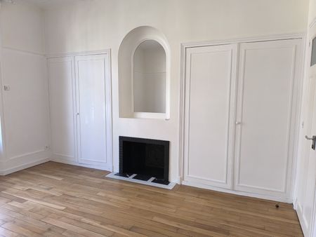 Location Appartement 6 pièces 150m² REIMS 51100 - Photo 4