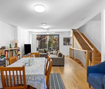 Modern, Low-Maintenance Living in Prime Everton Park Location - Photo 1