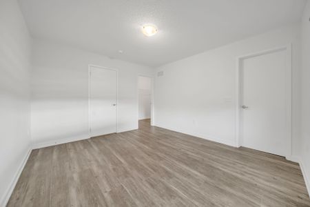 For Lease - 170 Attwater Drive Unit# 30, Cambridge, Ontario - Photo 5