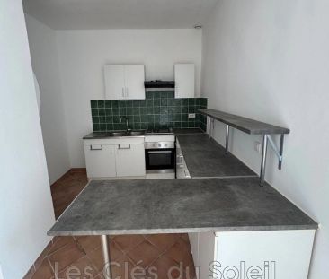Location appartement 4 pièces 69 m² Brignoles - Photo 2