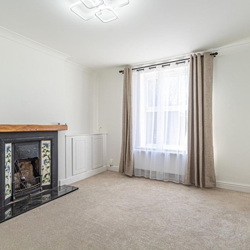 3 bedroom House To Let - Photo 1