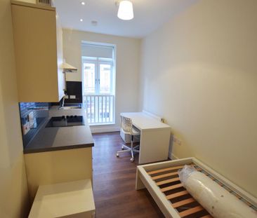 Studio to rent - Photo 2