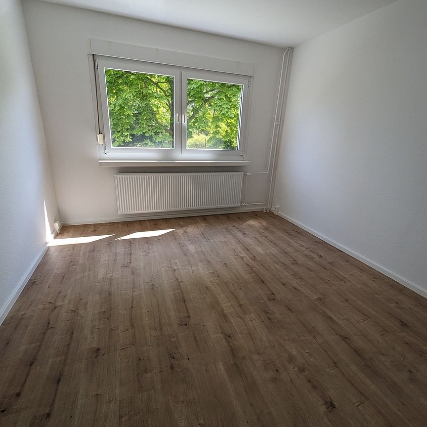 Erstbezug nach Sanierung 4-Zimmer-Wohnung mit Balkon und Lift - Foto 1