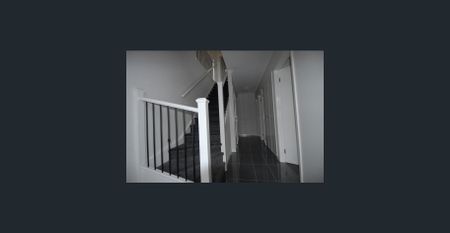 Only Minutes To Regent Station! - Photo 2