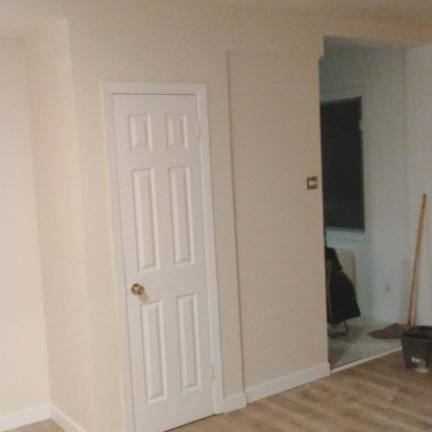 Logement 4 1/2 à Louer, Mtl Nord, très beau et propre nouvellement rénové. 1400$/Mois - Photo 4