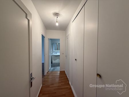 Location Appartement 4 pièces 89m² - Photo 4