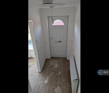 3 bedroom end of terrace house to rent - Photo 6