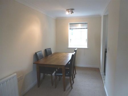 Albany Gardens - Photo 2