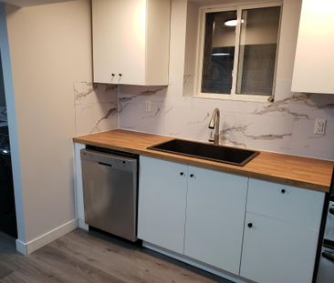 For Lease - 31 Carr Drive, Barrie, Ontario - Photo 4