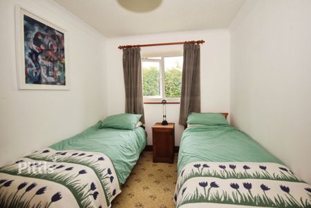2 bedroom detached bungalow to rent - Photo 3