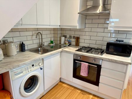 3 Bed Semi-Detached House, Abingdon Road, SW16 - Photo 4