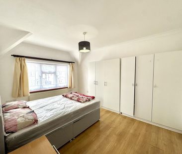 3 bedroom semi-detached house to rent - Photo 3