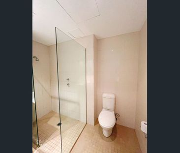 🏡【For Rent】Modern 2-Bedroom Split-Level Apartment in Waterloo - Photo 3