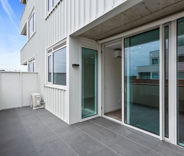 302/27A Peacock Street, Brunswick West, VIC, 3055 - Photo 2