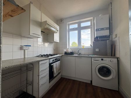 Victoria Road, Ruislip HA4, London - Photo 4
