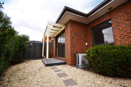 6/18 Maclagan Crescent, Reservoir VIC 3073 - Photo 4