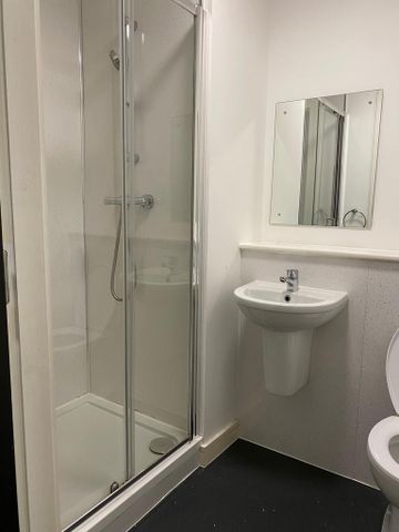 Studio to rent - Photo 5