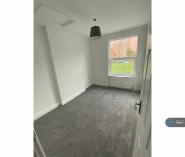 3 bedroom terraced house to rent - Photo 6