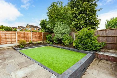 Belmont View, Bolton, Lancashire, BL2 - Photo 4