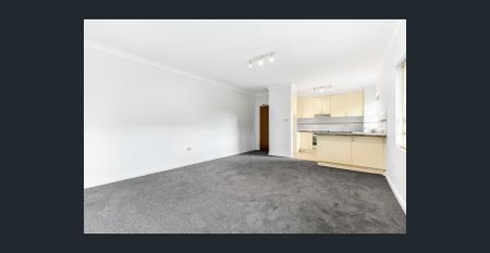 Fabulous One Bedroom Apartment in Prime Lindfield Location - Photo 3