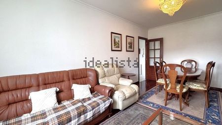 Alquiler de piso en Calle Río Mandeo - Foto 2