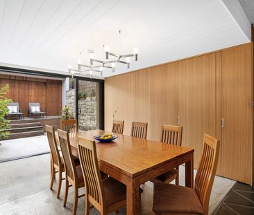 A Lovingly Revived Mid-Century Masterpiece - Photo 2