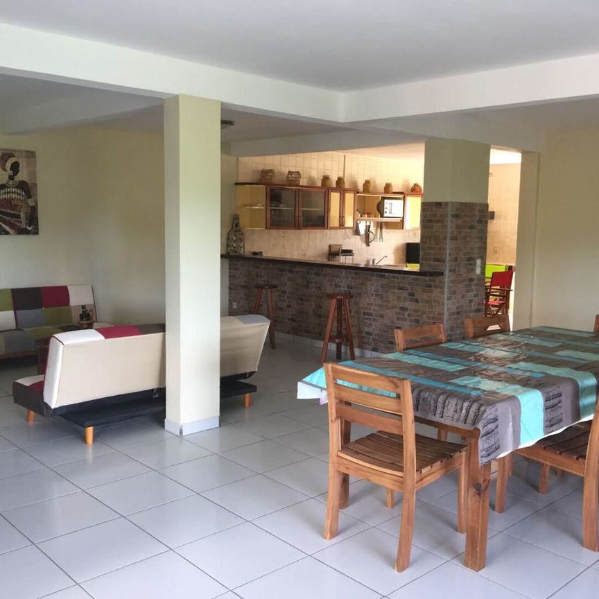 Appartement T4 Saint-Joseph à louer - Photo 1