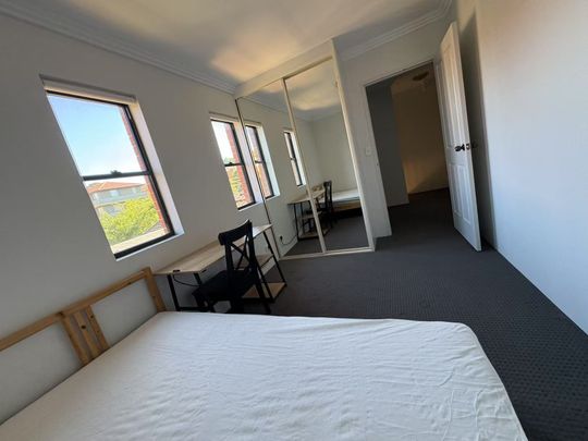 WeChat: KRL119 L1+2+3/ 23 Villiers St, Kensington NSW 2033 - Townhouse For Rent | Domain - Photo 1