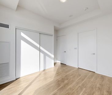 For Lease - 6 David Eyer Road Unit# 915, Richmond Hill, Ontario - Photo 4