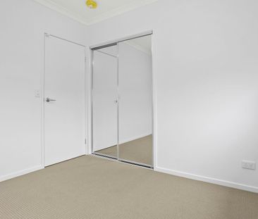 Contemporary Duplex - Photo 2