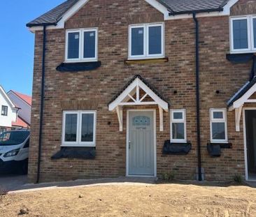 2 bedroom terraced house to rent - Photo 1