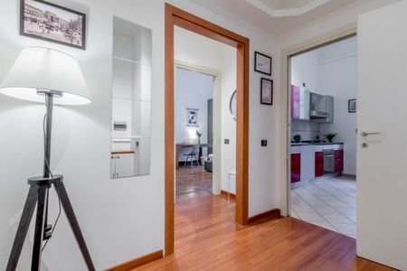 Beautiful single room with private bathroom in Milan, few steps away from NABA and close to IULM and BOCCONI. - Photo 5