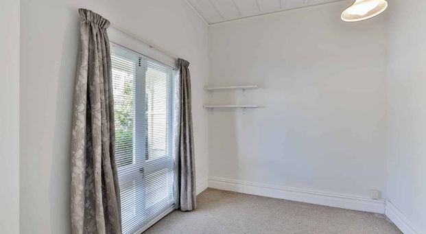 THREE BEDROOM HOME IN FREEMANS BAY - Photo 1