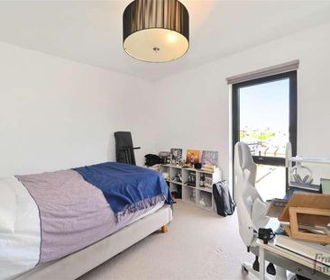 Boathouse Apartments, Cotall Street, E14 - Photo 3