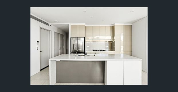 Oversized Entertainer’s Courtyard with Direct Private Access to Pool, Gym & BBQ - Photo 1