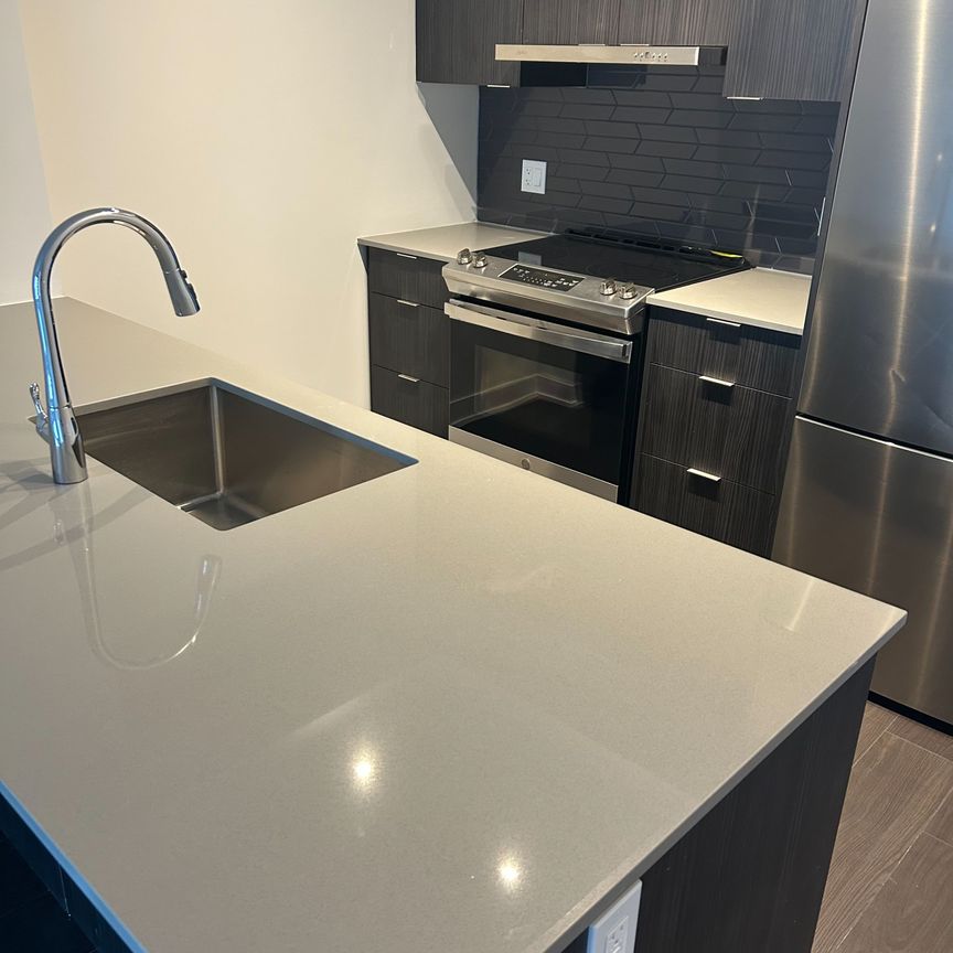 For Lease - 430 Square One Drive Unit# 912, Mississauga, Ontario - Photo 1