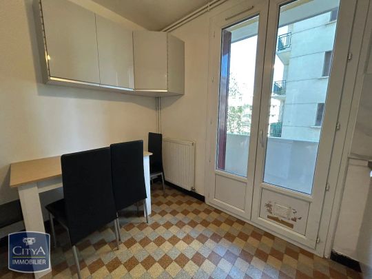 Appartement à louer 4 pièces 95.33m² - Photo 1