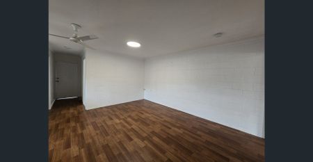 DUPLEX MINUTES FROM THE CITY - Photo 3