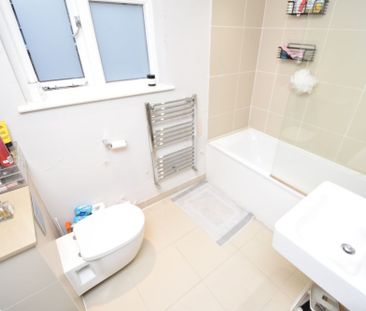 1 Bed Flat, Oaklands Grove, W12 - Photo 3