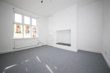 City Road, Wigan, WN5 - Photo 2