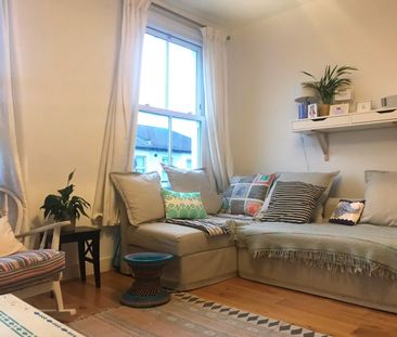 1 Bed Flat, Water Lane, E15 - Photo 1