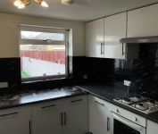 3 bed Semi-Detached - To Let - Photo 6