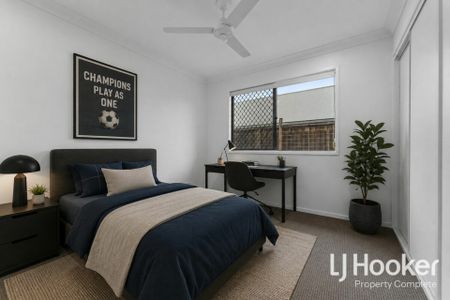 Great Location - Walk to South Rock State School - 5 Bedrooms OR 4 Bedrooms + Media Room - Photo 4