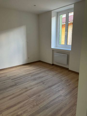 Location maison 4 pièces 87.08 m² à Saint-Jean-le-Vieux (01640) - Photo 2