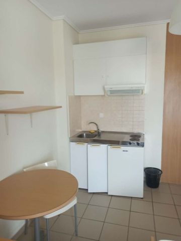 Studio/Γκαρσονιέρα για ενοικίαση Κέντρο (Ζωγράφου) - Photo 3
