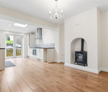 2 bedroom terraced house to rent - Photo 2