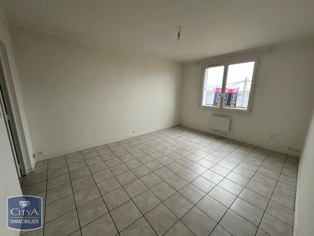 Location Appartement 2 pièces 48m² CHATEAUROUX 36000 - Photo 2