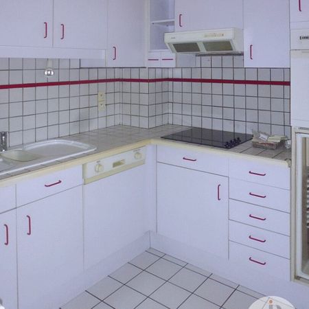 Location Appartement 3 pièces 78m² - Photo 3