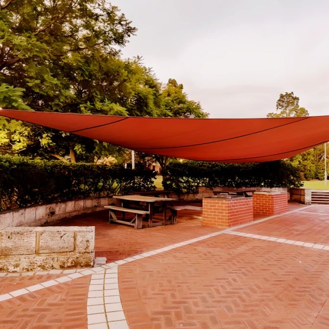 rotary international house : 8 Bedroom Apartment - Photo 1