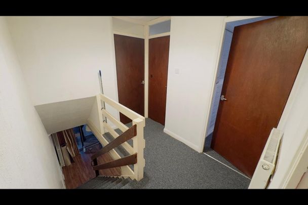 3 Bed Terraced House, Boyce Drive, BS2 - Photo 1